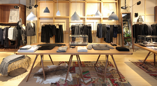 « Esprit souhaite ouvrir entre 10 et 15 franchises chaque année »