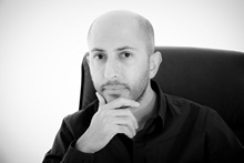 Interview de Michel Abitbol, de la franchise d'optique Eyes