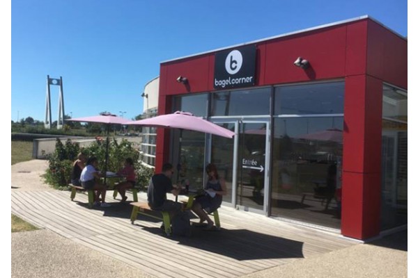La franchise Bagel Corner ouvre un 1er restaurant en partenariat avec AVIA TD Autoroutes