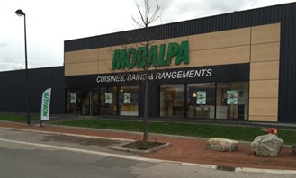 Mobalpa implante un point de vente à Savigneux