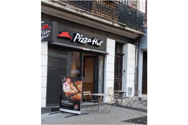 Nouvelles ambitions en franchise pour Pizza Hut France qui change de propriétaire