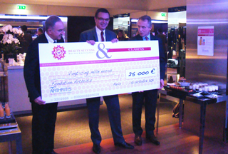 Beauty Success remet 25 000 euros à la fondation Arthritis