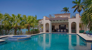 Coldwell Banker vend la villa américaine de Matt Damon