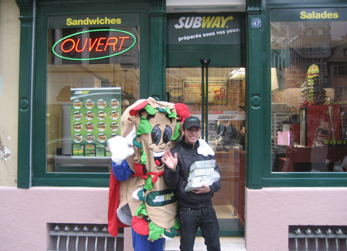 Subway au coude à coude avec McDonald’s