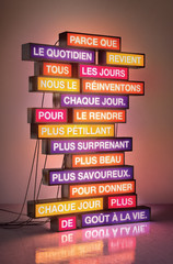 Nouveaux logo et slogan pour la franchise Monoprix