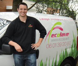 Le franchisé Ecolave de Pontoise renouvelle son contrat de franchise