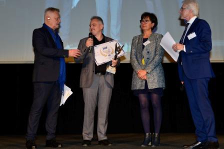 L’enseigne Carrément Fleurs reçoit deux prix en cette fin d’année 2017