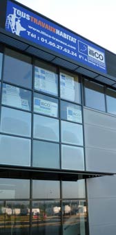 La franchise Illico Travaux lance son premier Showroom des Métiers